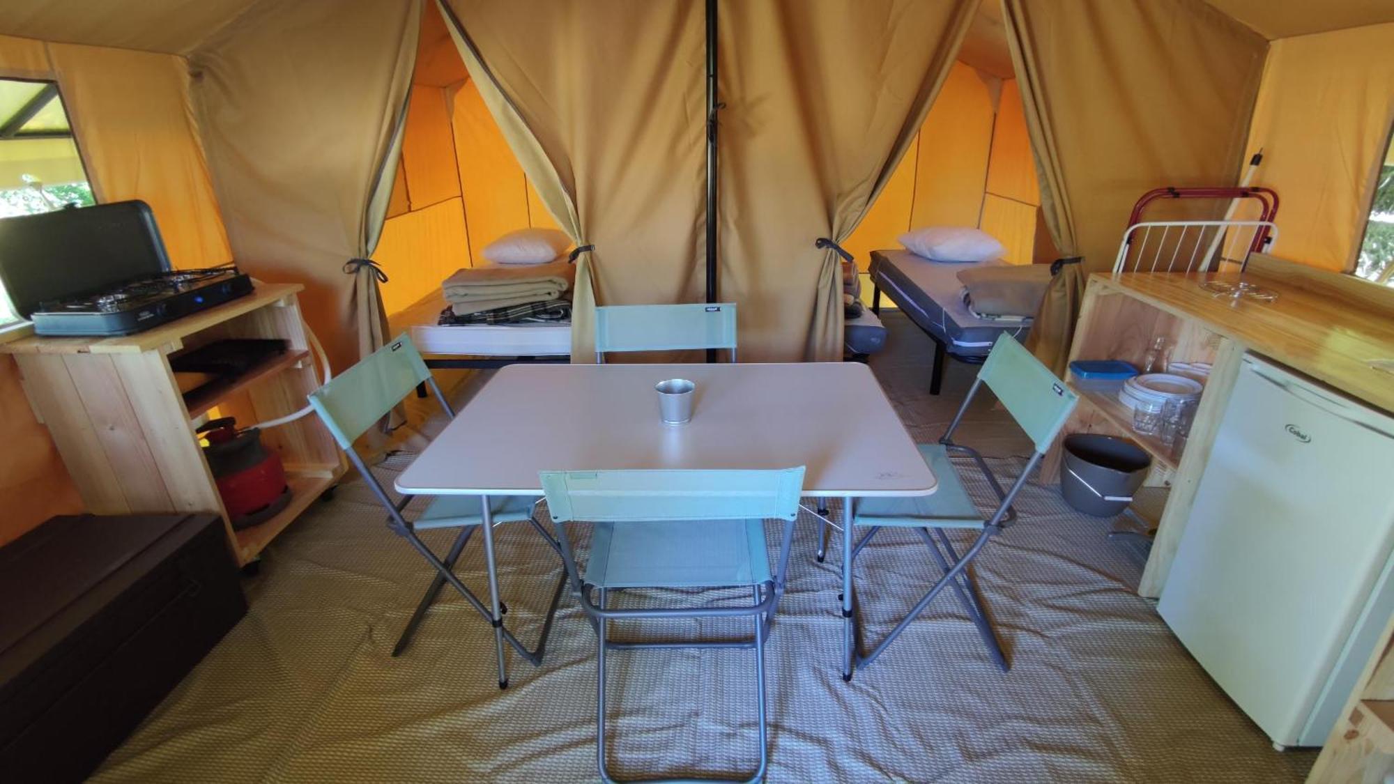 Camping De Rouergue วีย์ฟร็องเช-เดอ-ฮูแอเก ภายนอก รูปภาพ